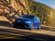 Tin tức ô tô - Volkswagen Golf R 2022 trình làng, giá quy đổi từ 1 tỷ VND