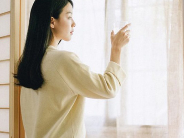 Bạn trẻ - Cuộc sống - Sau 1 tuần nằm viện trở về, tôi rụng rời chân tay thấy mâm cơm ngon lành dọn sẵn