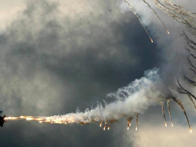 Thế giới - Tiết lộ trận không chiến có hai vị tướng Mỹ, Nga cùng ngồi trên 2 máy bay