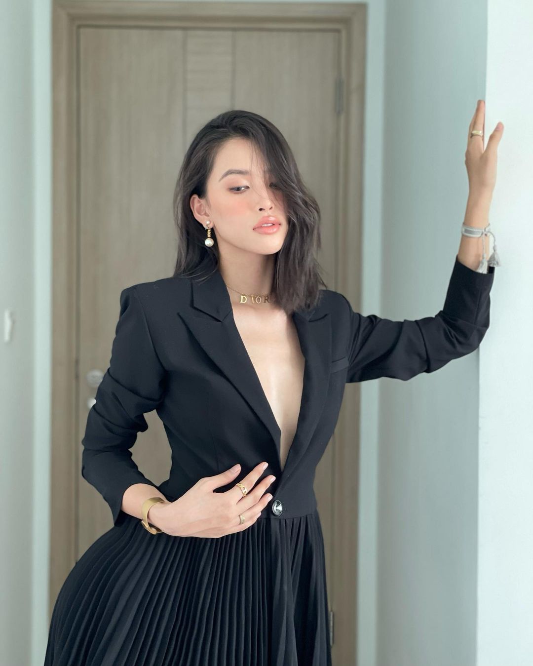 Tiểu Vy, Mai Phương Thúy diện blazer sành điệu - 3