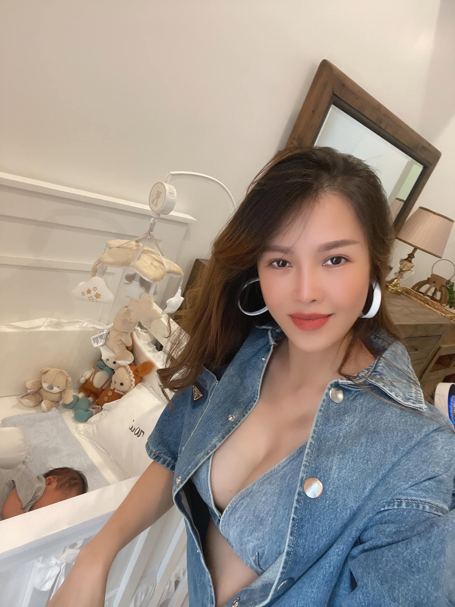 Quế Vân là bà mẹ sexy nhất showbiz Việt khi khoe body quá nóng bỏng sau sinh vài ngày - 3