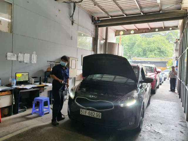 Ô tô - Hết hạn đăng kiểm ô tô, đi kiểm định xe có bị phạt theo Chỉ thị 16?