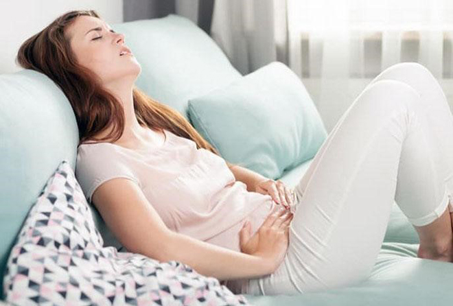 Sa tử cung sau sinh gây nên những cơn đau tức bụng dưới