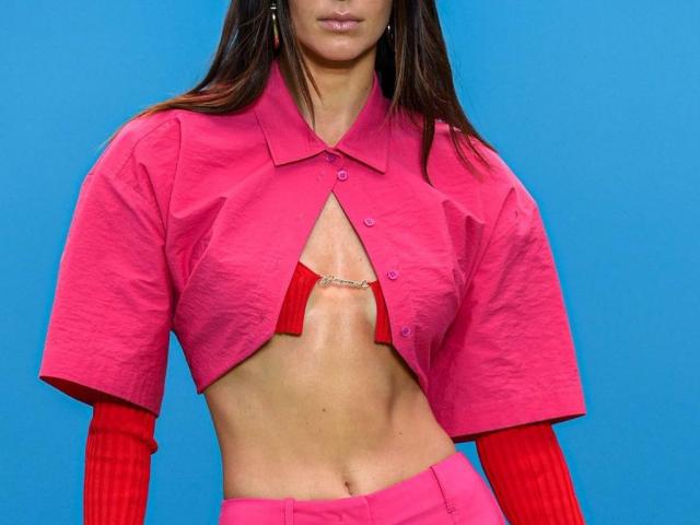 Thời trang - Kendall Jenner trở lại sàn catwalk nhận được gần 5 triệu like