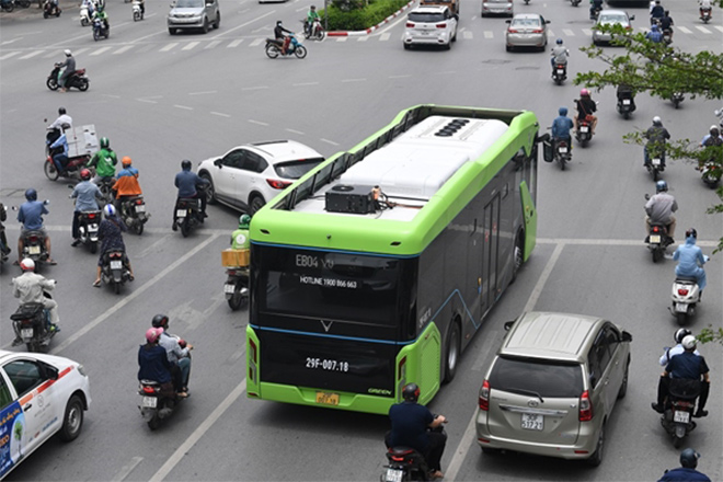 Xe VinBus góp phần giải quyết bài toán di chuyển trong nội thành và các điểm lân cận cho cư dân Vinhomes.