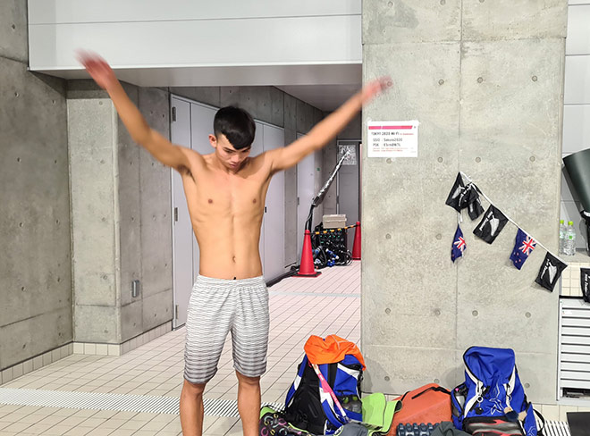 Nguyễn Huy Hoàng khởi đầu kỹ lưỡng trước khi làm quen “đường đua xanh”. "Kình ngư" 21 tuổi trở thành VĐV Việt Nam dự nhiều nội dung nhất lịch sử một kỳ Olympic khi tranh tài ở 4 nội dung là 200m, 400m, 800m và 1500m tự do.