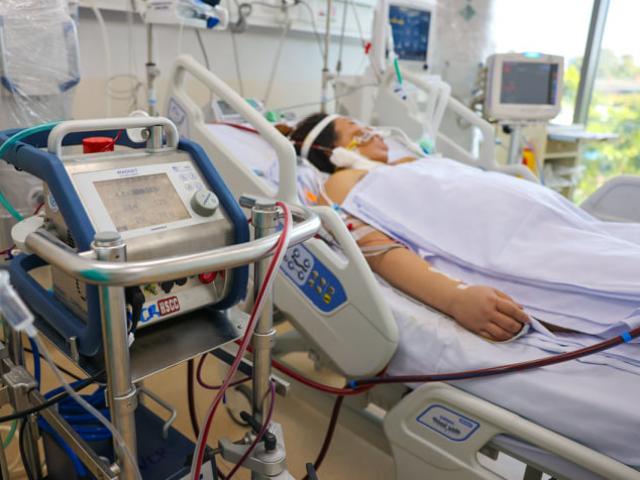 Sức khỏe đời sống - Đáp ứng nhu cầu trang thiết bị cho Bệnh viện hồi sức COVID-19 TP.HCM