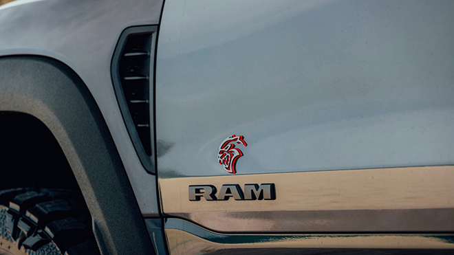 Diện kiến siêu bán tải Ram 1500 TRX 2021 phiên bản 6x6 dữ dằn - 9