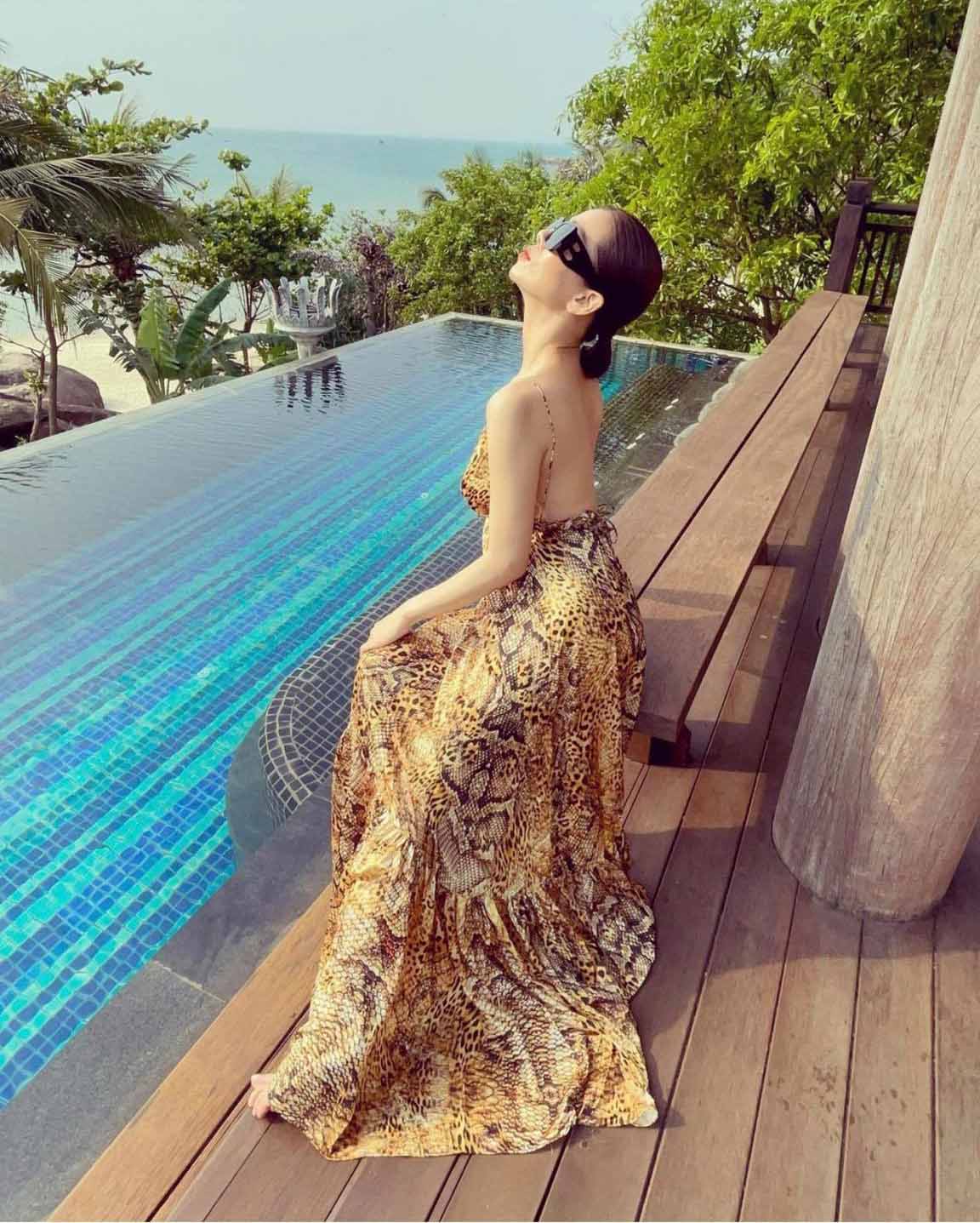 Hãy nhớ dùng kem dưỡng cho vùng lưng nói riêng và body nói chung.