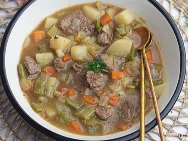 Ẩm thực - Công thức nấu súp thịt bò rau củ cực ngon dành cho những người muốn ăn mà lại sợ béo