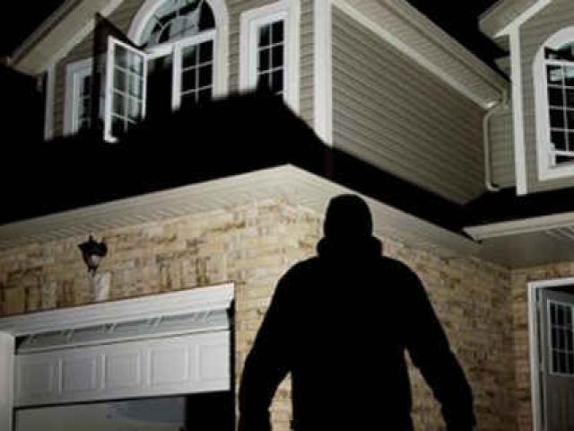 Pháp luật - Âm mưu trả thù con rể giám đốc của ông bố thương con: Hiện trường không manh mối