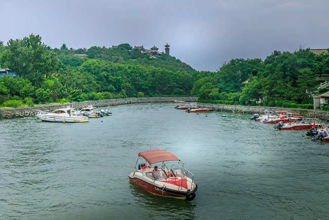 Ngoài văn hóa lịch sử đậm nét, nơi này là một trong những địa điểm linh thiêng của Đạo giáo.
