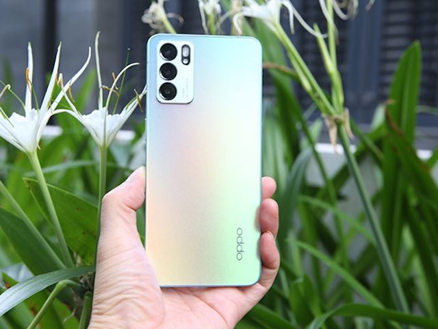 Thời trang Hi-tech - Trên tay Reno6 5G có thiết kế mới mẻ, hiệu ứng màu bắt mắt