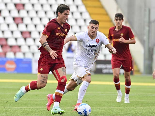 Bóng đá - Video Triestina - AS Roma: Thế trận một chiều, khác biệt từ "kép phụ" (Giao hữu)
