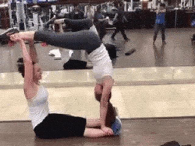 Cười 24H - Những tình huống khó tin của các người đẹp trong phòng tập gym