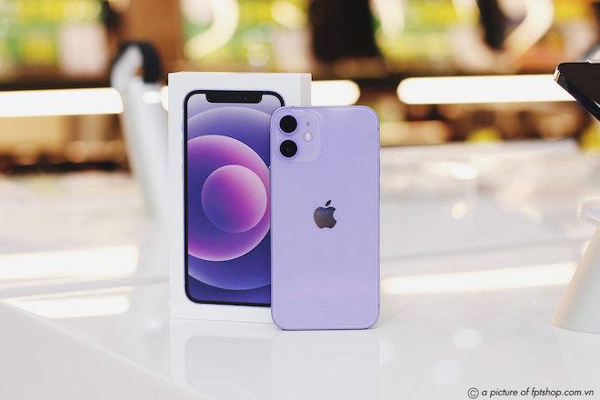 Bảng giá iPhone: Nhiều dòng giảm thêm so với đầu tháng, có iPhone 12 Pro - 4