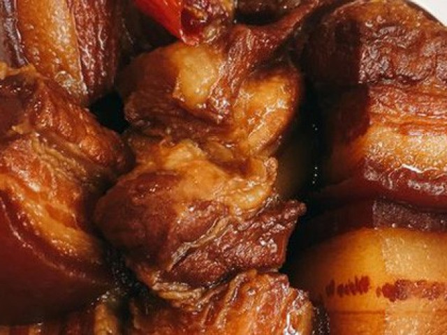 Ẩm thực - Kho thịt với nước này, vừa dễ, vừa đẹp còn ngon bất bại