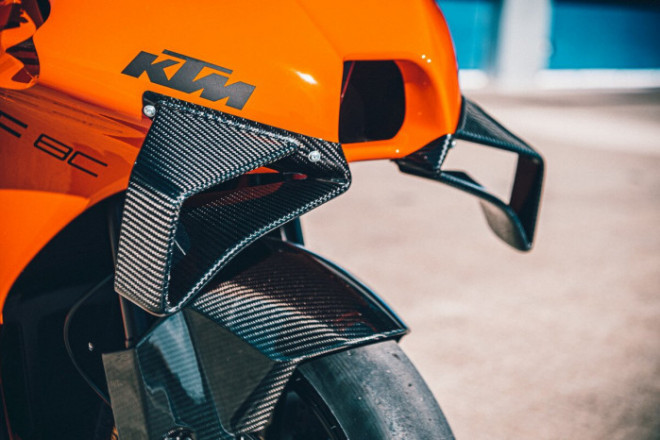 Mô tô đua KTM RC 8C 2021 sản xuất giới hạn 100 chiếc chính thức ra mắt - 9