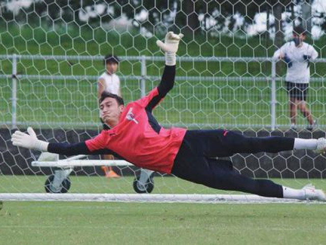 Bóng đá - Lo cho Văn Lâm hơn chờ Filip Nguyễn