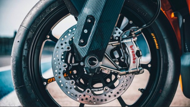 Mô tô đua KTM RC 8C 2021 sản xuất giới hạn 100 chiếc chính thức ra mắt - 12