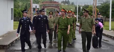 Công an tỉnh Lai Châu phối hợp với Công an Trung Quốc truy lùng đối tượng giết người