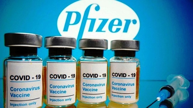 Bộ Y tế: Ưu tiên tiêm vắc-xin Pfizer cho người đã tiêm một mũi AstraZeneca - 1