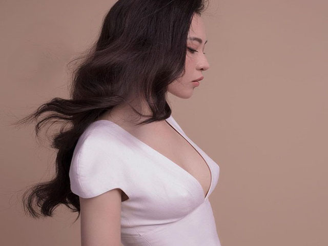 Thời trang - Bà xã Cường Đô-la, "giảng viên hot girl" dính sự cố trang phục tế nhị?