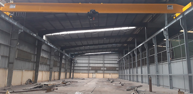 Thi công cầu trục 5 tấn trong nhà xưởng
