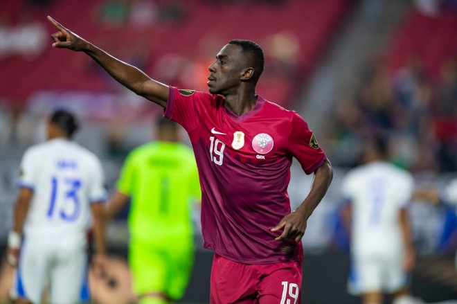 Almoez Ali lập cú đúp giúp Qatar vào bán kết Gold Cup