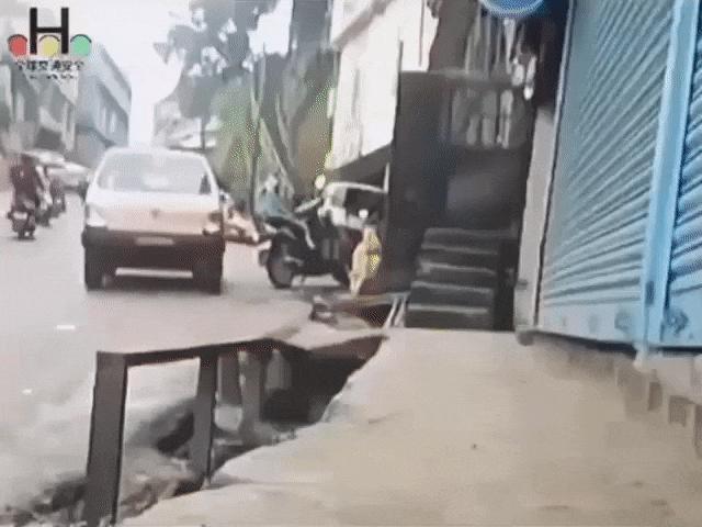 Ô tô - Video: Màn đỗ xe "gác chân" chuẩn từng centimet của tài xế