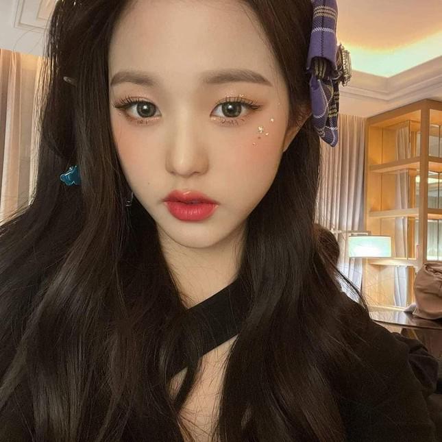 Thử nghiệm trang điểm nhợt nhạt kiểu Jennie, Jang Won Young có được khen như đàn chị? - 3