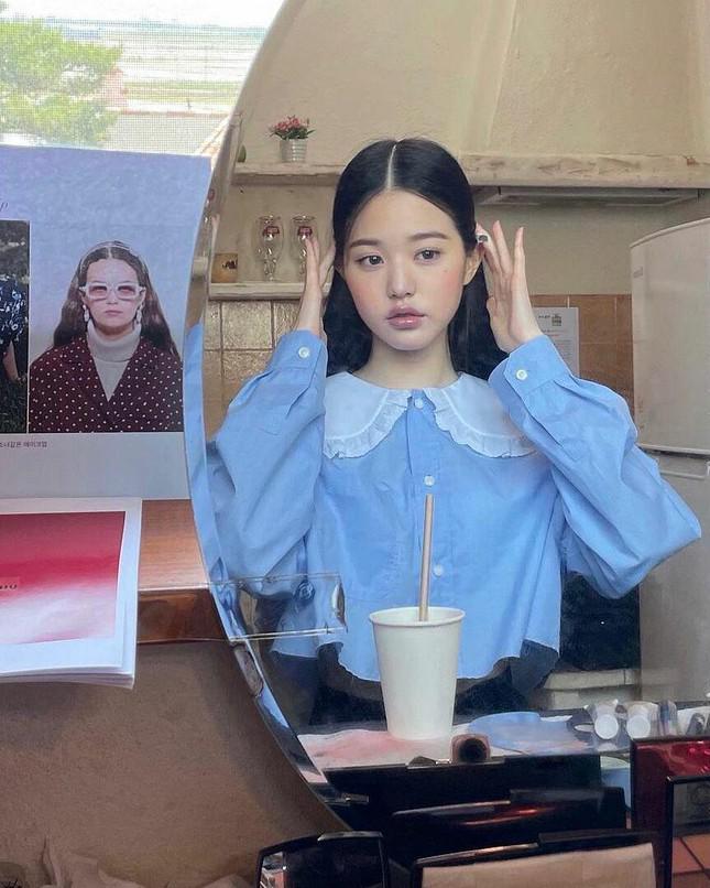 Thử nghiệm trang điểm nhợt nhạt kiểu Jennie, Jang Won Young có được khen như đàn chị? - 7