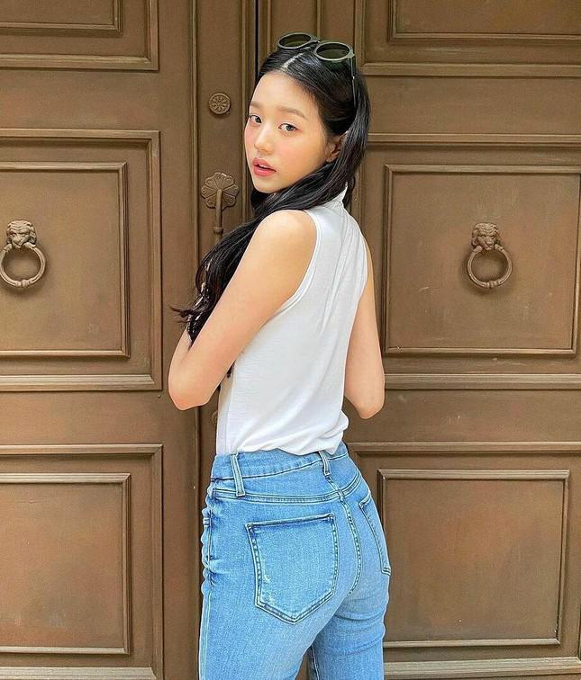 Thử nghiệm trang điểm nhợt nhạt kiểu Jennie, Jang Won Young có được khen như đàn chị? - 8