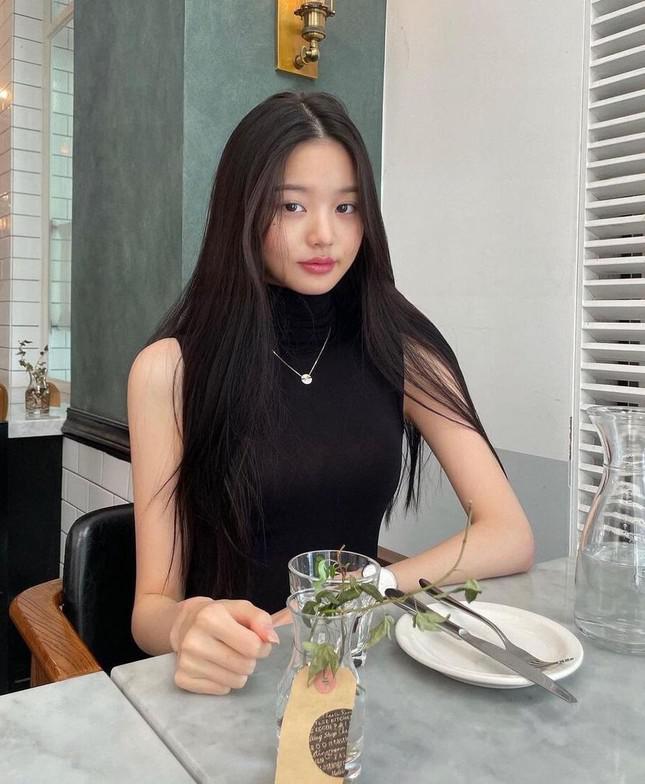 Thử nghiệm trang điểm nhợt nhạt kiểu Jennie, Jang Won Young có được khen như đàn chị? - 9