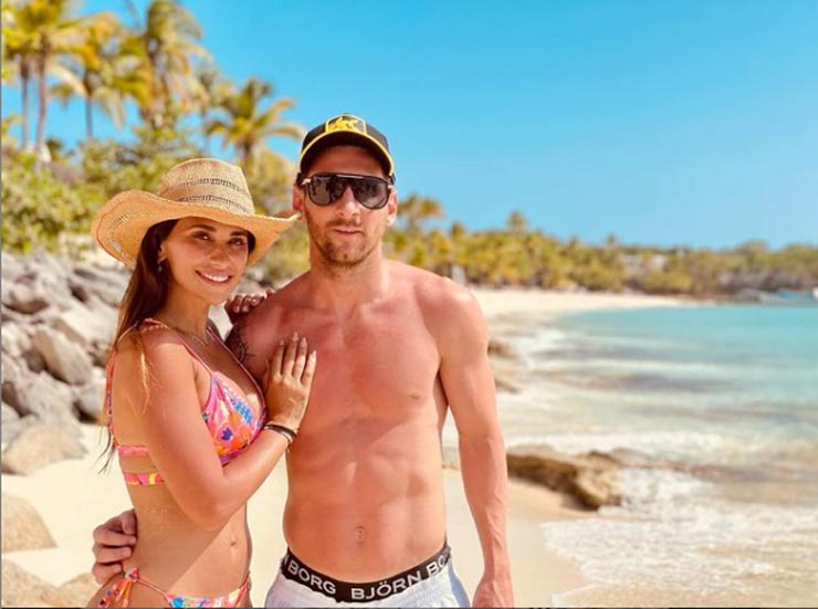 Leo Messi bên vợ đẹp Antonella Roccuzzo trong chuyến nghỉ hè ở Cộng hòa Dominica