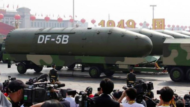 Xe chở tên lửa đạn đạo liên lục địa DF-5B tham gia cuộc diễu binh nhân dịp quốc khánh Trung Quốc năm 2019. (Ảnh: Reuters)