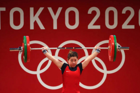 HLV cử tạ hứa hẹn Hoàng Thị Duyên sẽ giành huy chương ở Olympic tới