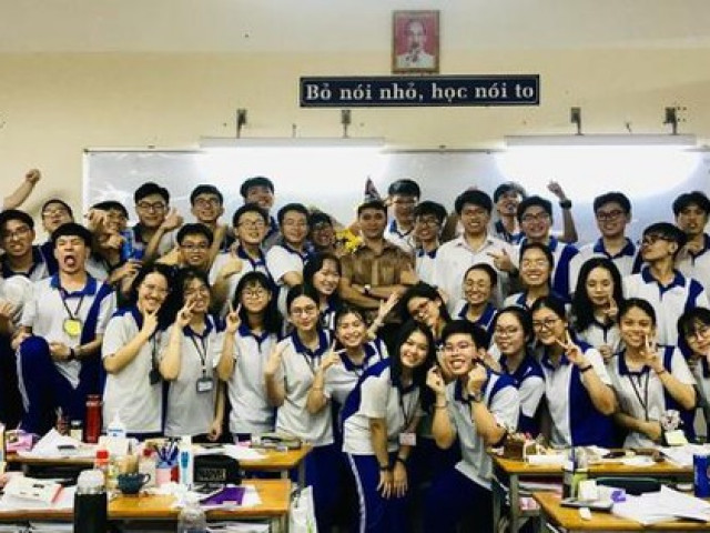 Giáo dục - du học - Một lớp học ở Bình Dương có 36/39 học sinh có điểm xét tuyển ĐH trên 27 điểm
