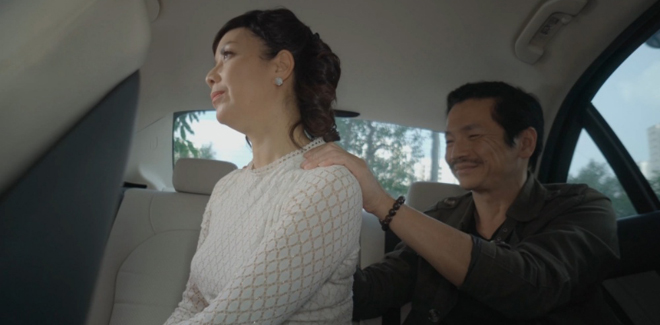 Khán giả ngỡ ngàng cảnh "nóng" của chủ tịch công ty và ô-sin trên màn ảnh Việt - 8
