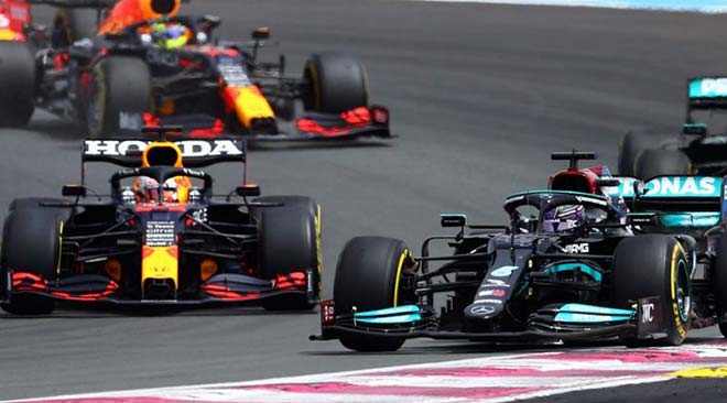 Cuộc chiến chưa có hồi kết, Hamilton vs Verstappen.