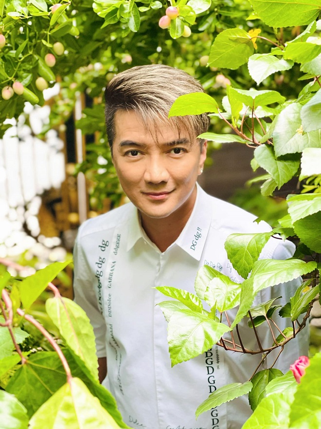 Đàm Vĩnh Hưng hẹn livestream trò chuyện giao lưu cùng người hâm mộ&nbsp;