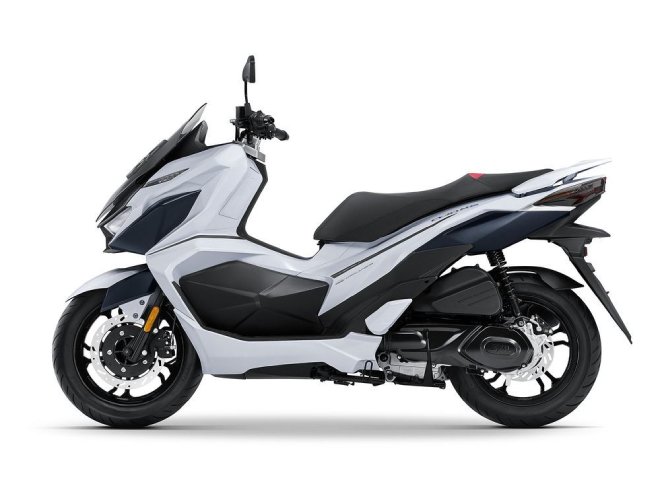 Giá khởi điểm 48 triệu đồng, xe ga Thái xịn sò này khiến PCX giật mình - 14