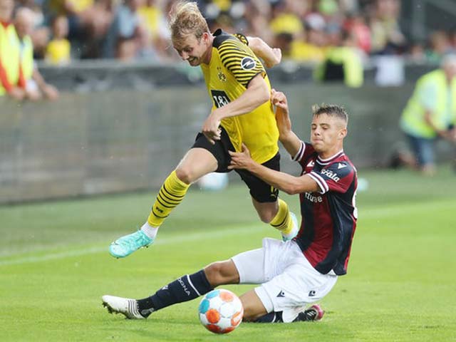Dortmund thể hiện sự vượt trội trước Bologna