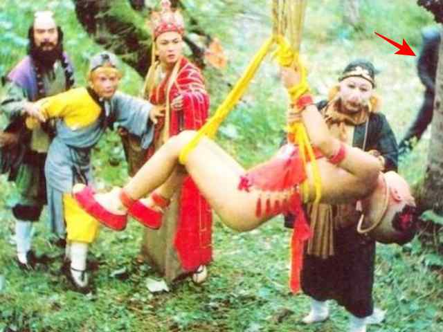 Giải trí - Lộ "sạn" ngớ ngẩn trong Tây Du Ký và loạt phim cổ trang Trung Quốc