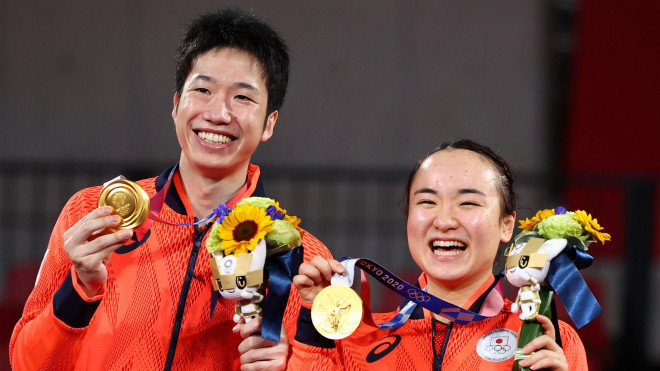 Hai tay vợt Nhật Bản Mima Ito - Jun Mizutani giành HCV đôi nam nữ