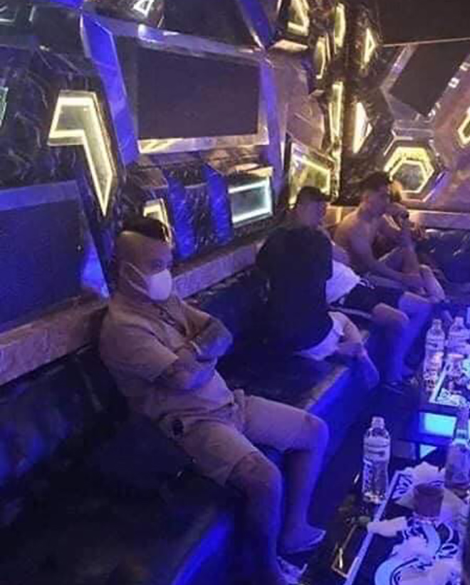 “Thánh chửi” Dương Minh Tuyền bị bắt quả tang sử dụng ma tuý trong quán karaoke