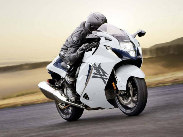 Xe máy - Xe đạp - Top 10 mô tô đường phố đáng mua nhất thế giới