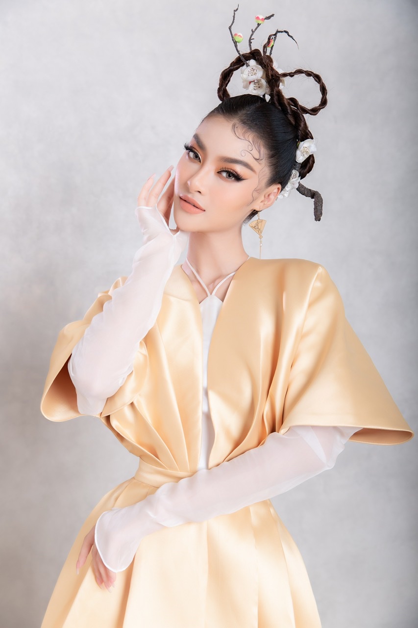 Người đẹp xứ Quảng viết rap bằng thơ Hán Việt lập kỷ lục đặc biệt tại The Heroes - 1