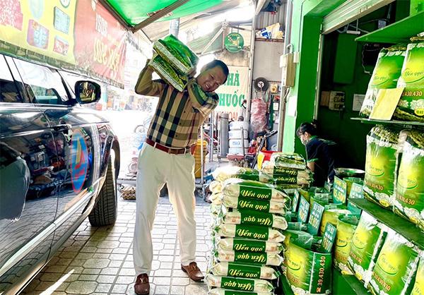 Doanh nhân Trần Văn Toàn đau đáu tìm cách giúp người mùa dịch - 3