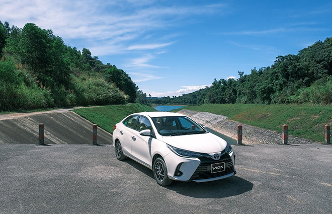 Toyota Việt Nam dẫn đầu doanh số xe du lịch nửa đầu 2021 - 1